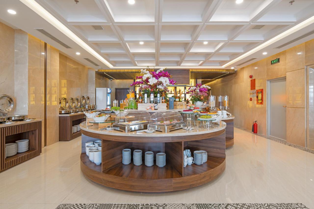 Gold Plaza Hotel Дананг Екстериор снимка