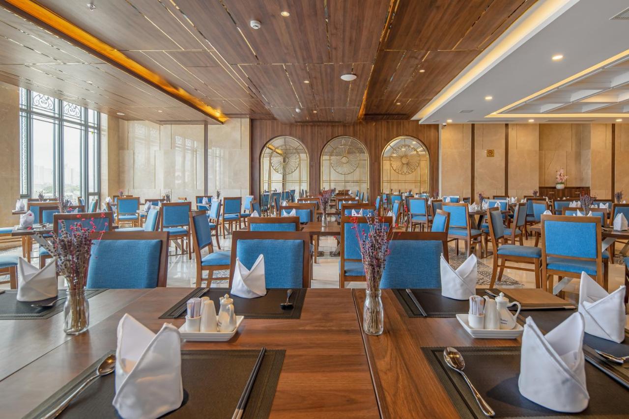 Gold Plaza Hotel Дананг Екстериор снимка
