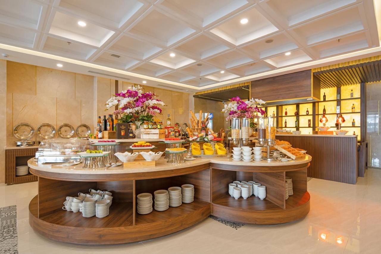 Gold Plaza Hotel Дананг Екстериор снимка
