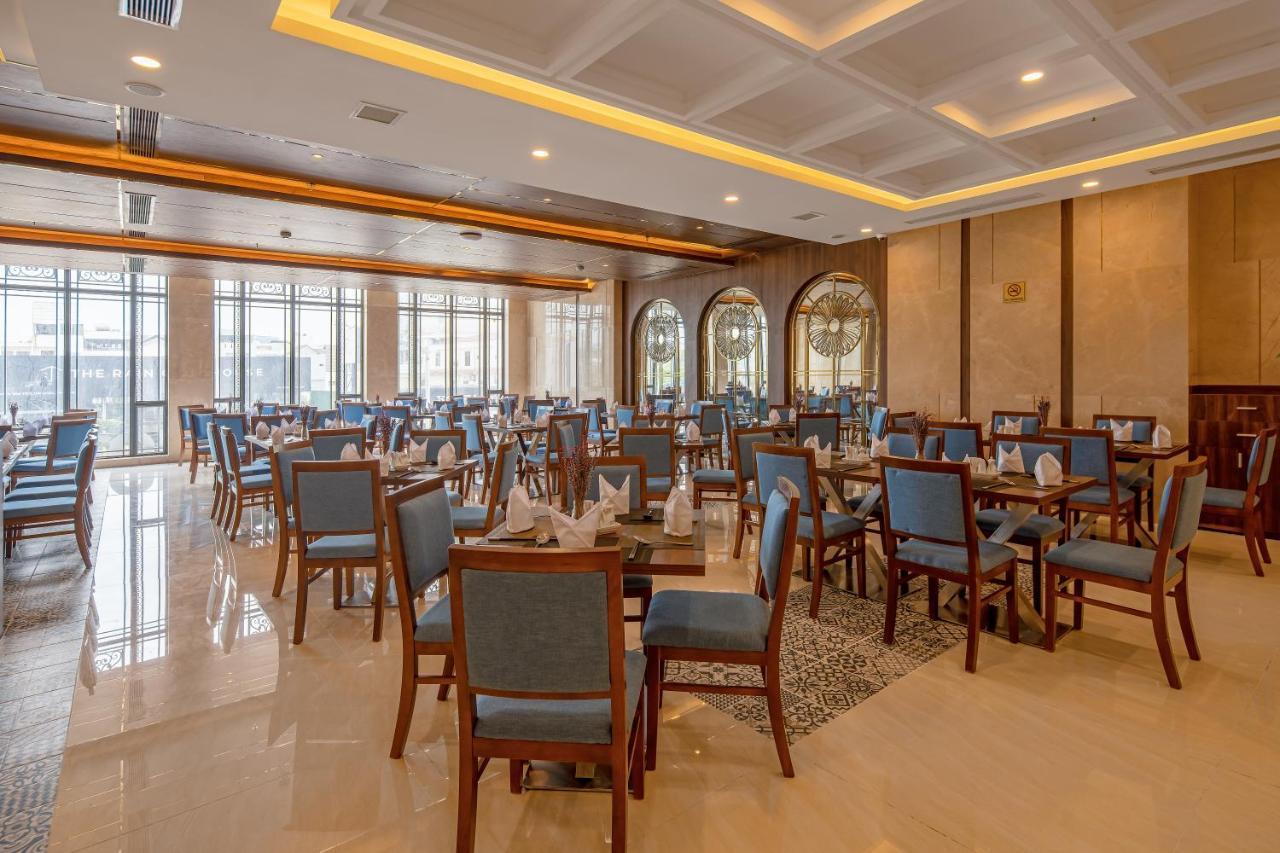 Gold Plaza Hotel Дананг Екстериор снимка