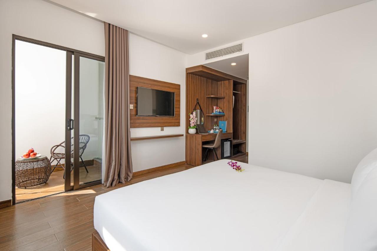 Gold Plaza Hotel Дананг Екстериор снимка