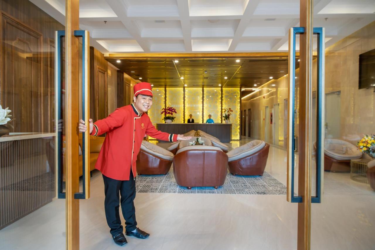 Gold Plaza Hotel Дананг Екстериор снимка