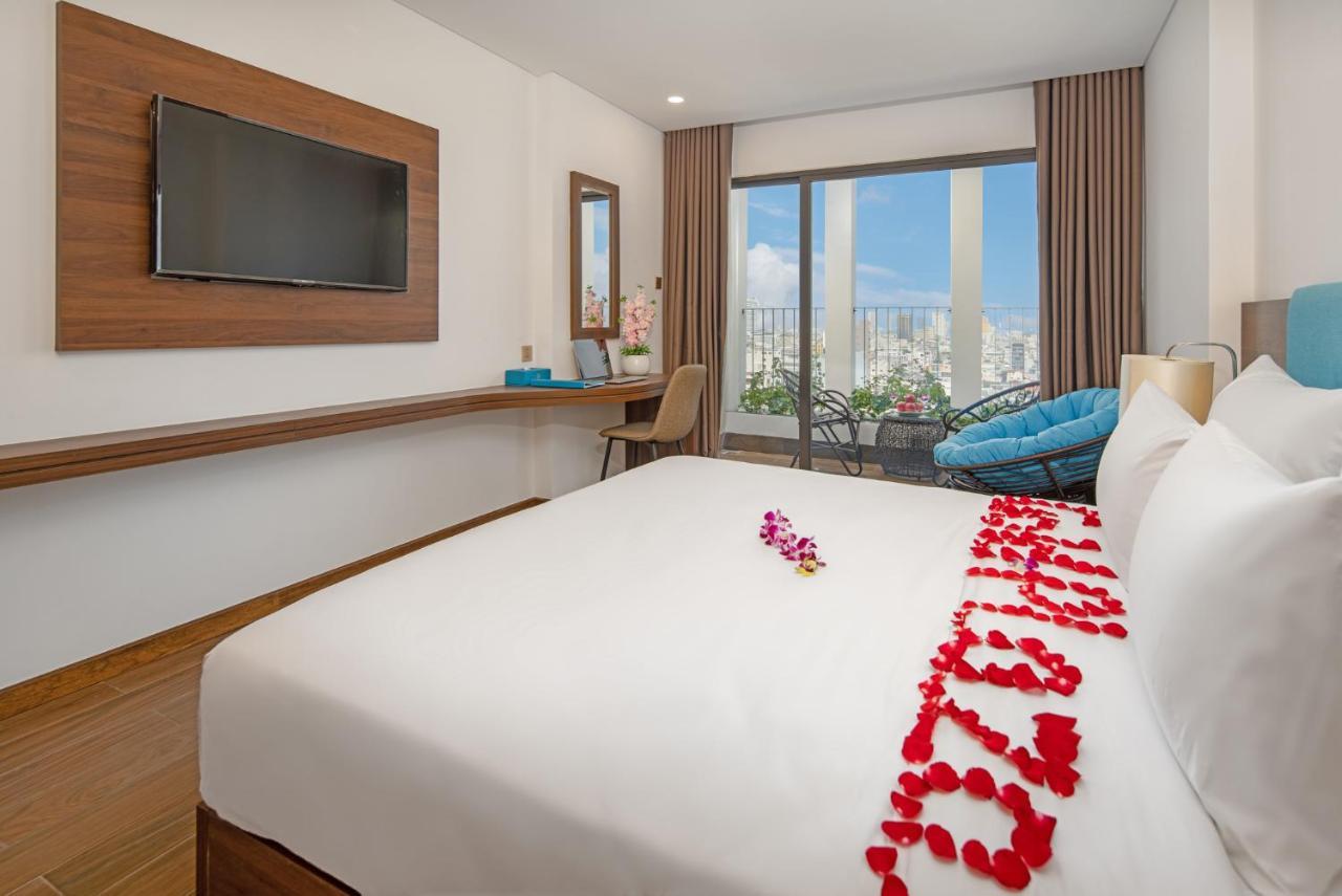 Gold Plaza Hotel Дананг Екстериор снимка