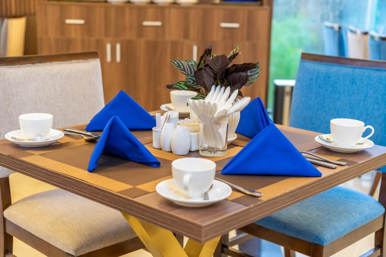 Gold Plaza Hotel Дананг Екстериор снимка